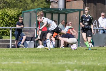 Bild 27 - wBJ SV Henstedt Ulzburg - FSG Oldendorf Itzehoe : Ergebnis: 6:3